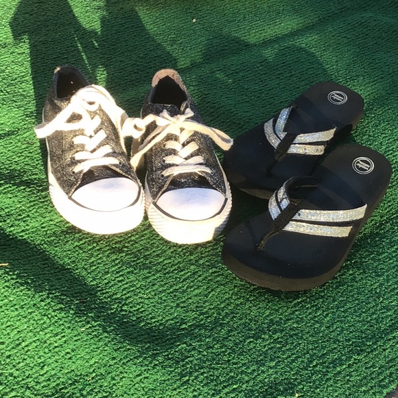 Bundle girls sneaker(GUC)and pr of newer flip flip - Picture 2 of 5